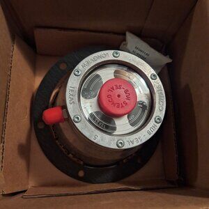 Stemco Hub Cap Assembly 831-0121 Semi Truck Tire Seal Replacement Part Rig